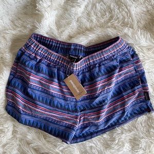 ✨NWT✨Patagonia slim barely baggies shorts